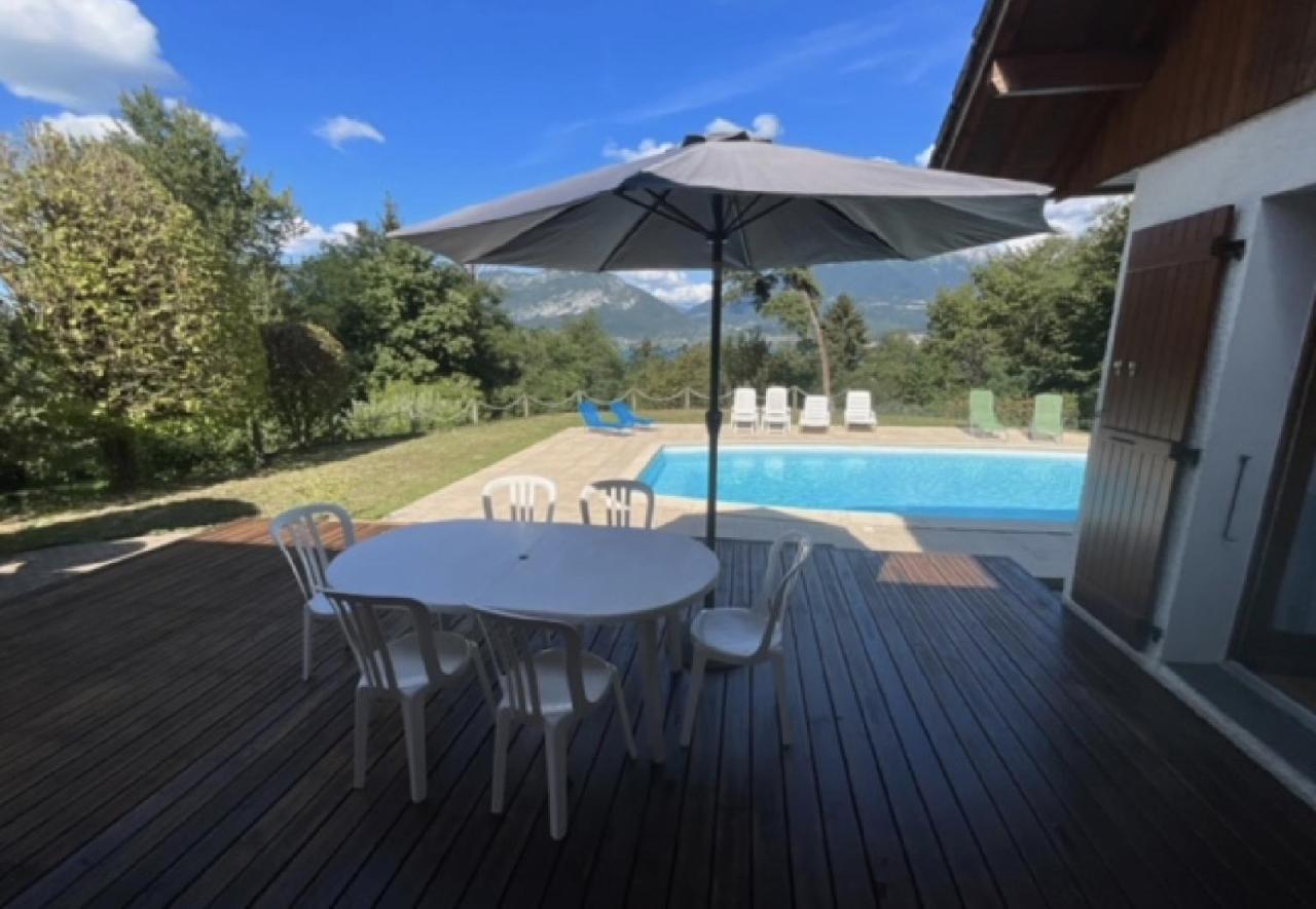 Villa Avec Piscine, Vue Lac Et Montagne 塞夫里耶 外观 照片
